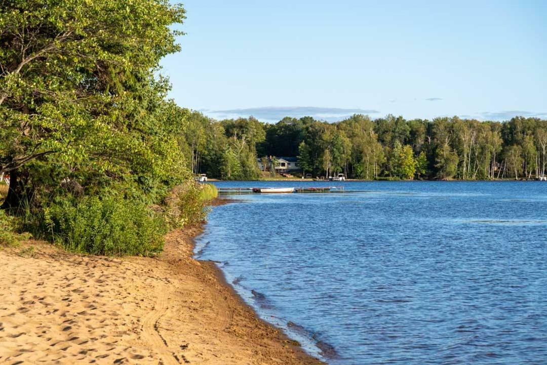 Historic Birch Lodge And Motel Trout Lake Exteriör bild